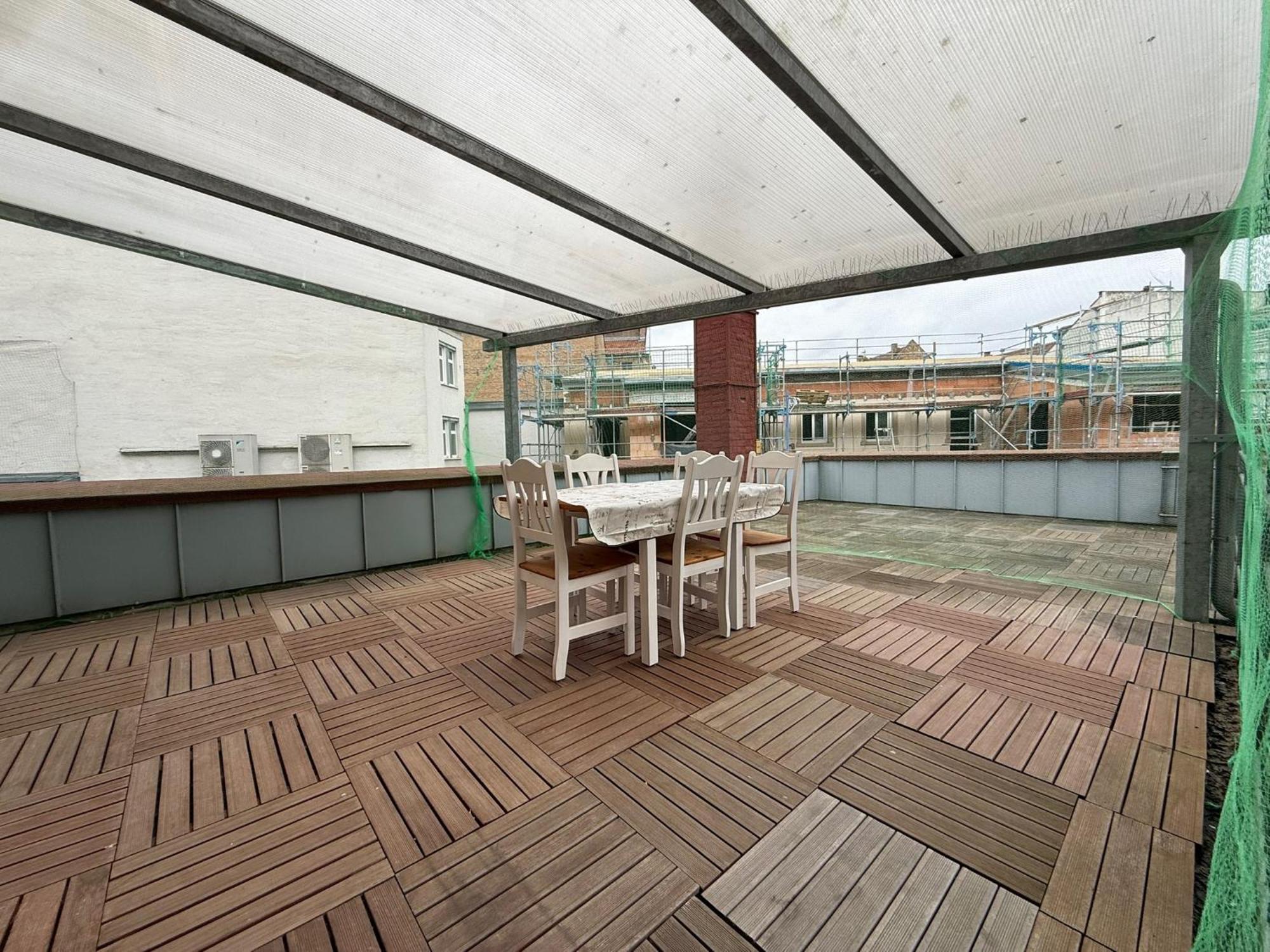 Great Downtown With Big Terrace *